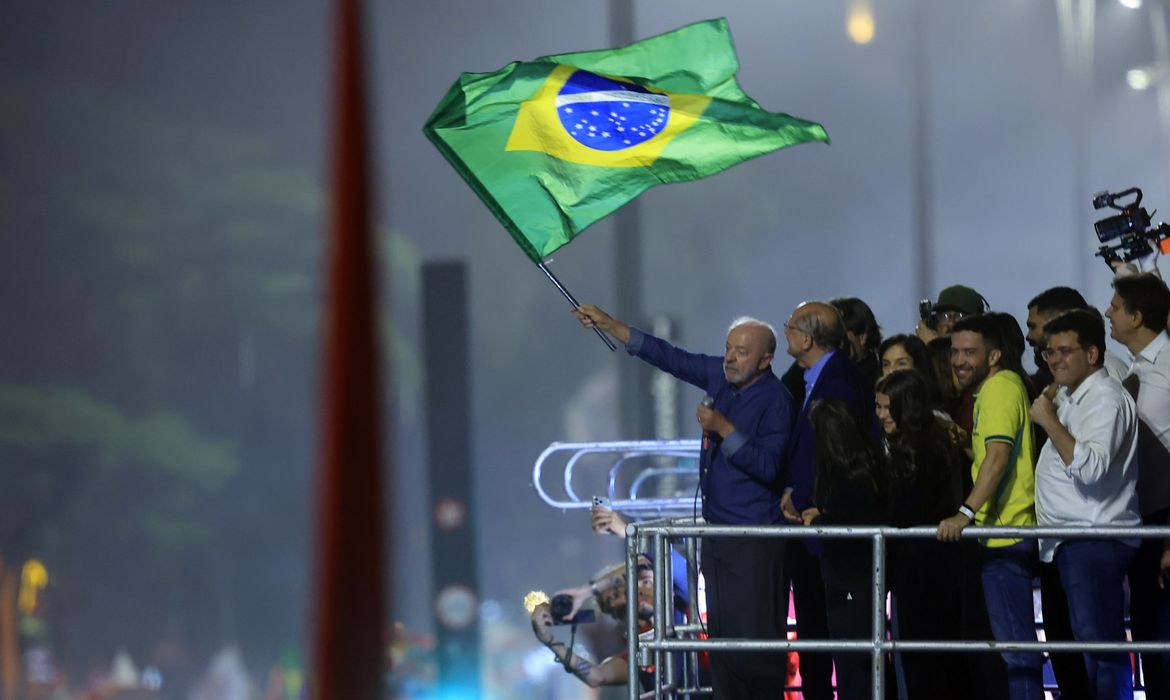 Líderes estrangeiros reconhecem vitória e parabenizam Lula