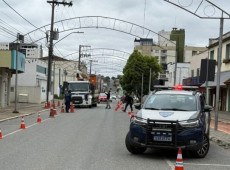 Tr&acirc;nsito &eacute; reduzido no Centro de Canoinhas por interven&ccedil;&atilde;o da Celesc 