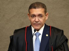  Kassio pede &agrave; PGR parecer sobre revis&atilde;o da pena de Bolsonaro