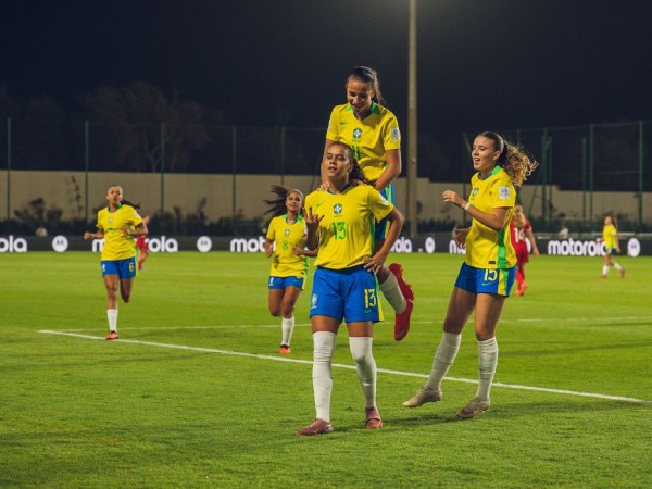 Brasil bate Pol&ocirc;nia nos p&ecirc;naltis e avan&ccedil;a no Mundial Sub-17 Feminino