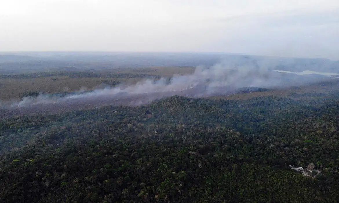 Incêndio na APA Alter do Chão (PA) foi controlado, diz prefeitura